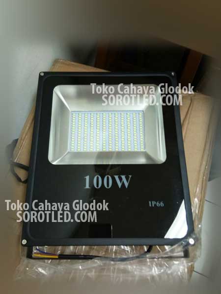 Lampu Sorot IP66 100watt Chip 5730