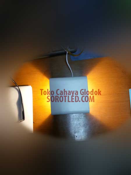 Lampu Dinding LED 2ways Sinar Warmwhite Indah Minimalis